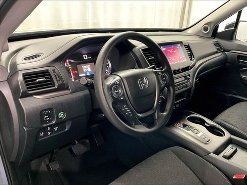 Used 2023 Honda Ridgeline Sport image 8