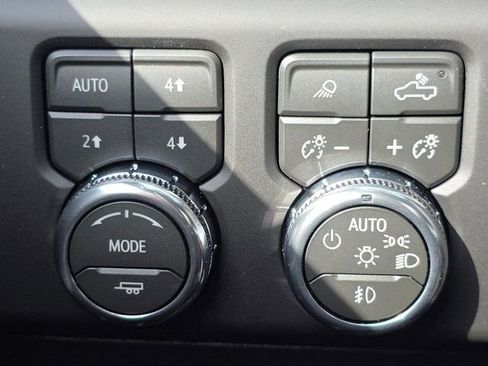 New 2026 GMC Sierra 3500 AT4 AWD/4WD image 27