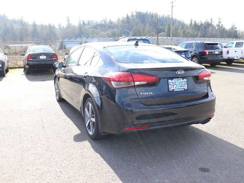 Used 2017 Kia Forte EX w/ EX Premium Plus Package image 7