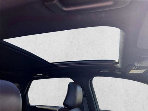 Used 2022 Ford Edge Titanium w/ Equipment Group 301A image 17