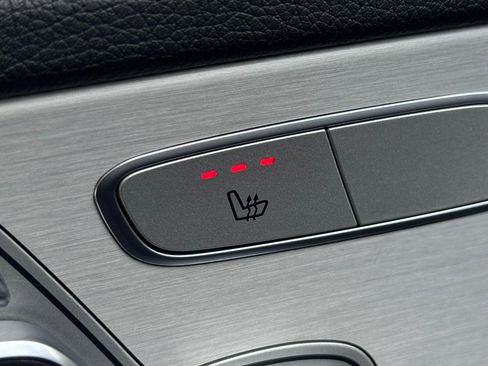 Used 2021 Mercedes-Benz C 300 Sedan image 7