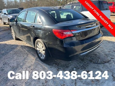 Used 2013 Chrysler 200 Touring image 3