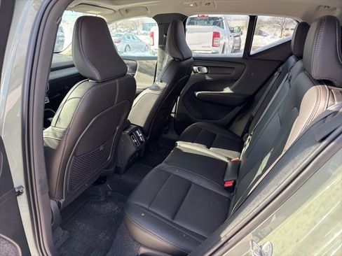 Used 2025 Volvo XC40 B5 Core w/ Protection Package Premier image 7