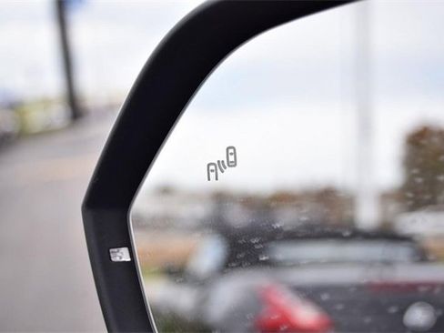 New 2026 Volkswagen Atlas SE image 10