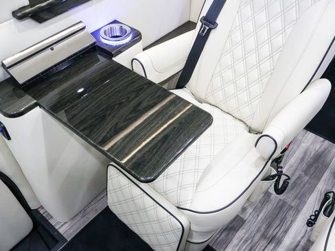 Used 2024 Mercedes-Benz Sprinter 3500 image 57