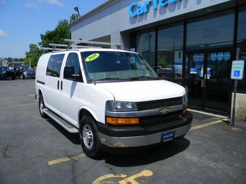 Used 2019 Chevrolet Express 2500 w/ Driver Convenience Package RWD image 2