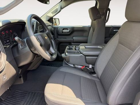 Used 2026 Chevrolet Silverado 1500 Custom AWD/4WD image 9