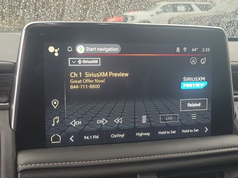 Used 2024 GMC Yukon XL SLT w/ SLT Luxury Package image 25