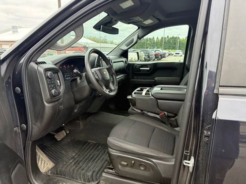 Used 2022 Chevrolet Silverado 1500 Custom w/ LPO, Dark Essentials Package AWD/4WD image 10