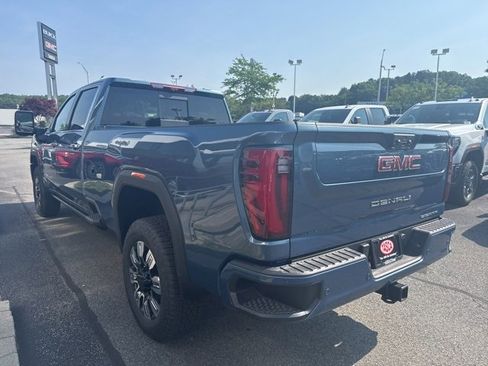 New 2025 GMC Sierra 2500 Denali w/ Denali Reserve Package image 7