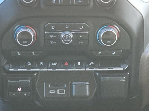 Used 2019 Chevrolet Silverado 1500 LT w/ All-Star Edition image 18