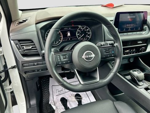 Certified 2023 Nissan Rogue SV w/ SV Premium B Package AWD/4WD image 8