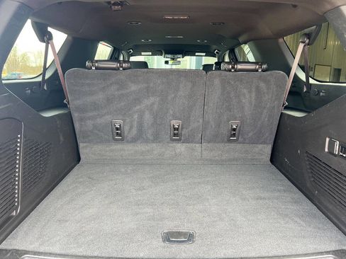 Used 2021 GMC Yukon XL Denali image 31