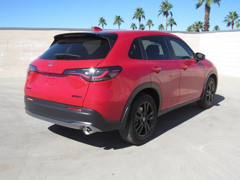 New 2026 Honda HR-V Sport image 4