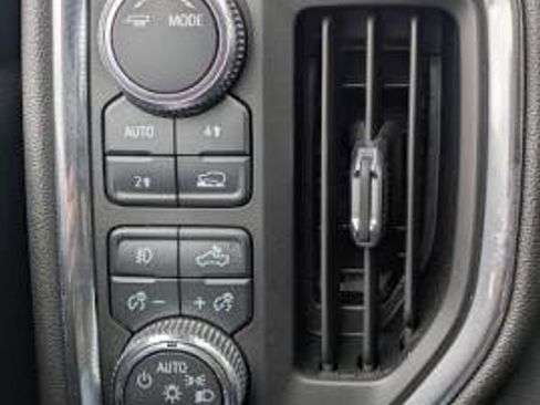 Used 2021 GMC Sierra 1500 SLT w/ SLT Premium Package AWD/4WD image 9