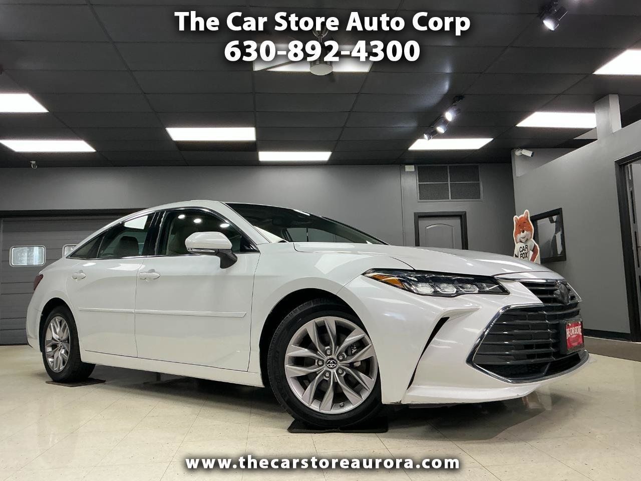 Used 2019 Toyota Avalon XLE w/ Moonroof Package FWD image 1