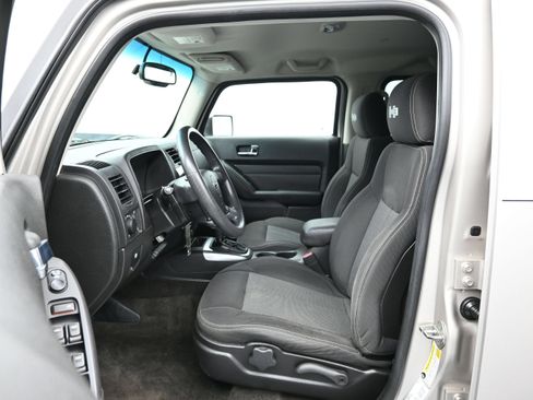 Used 2007 HUMMER H3 AWD/4WD image 9
