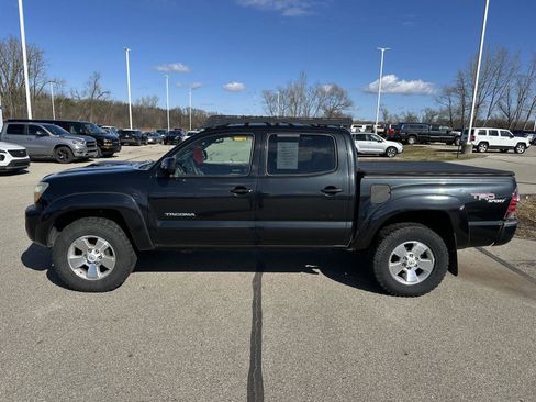 Used 2009 Toyota Tacoma DBL CAB 4WD AT image 2