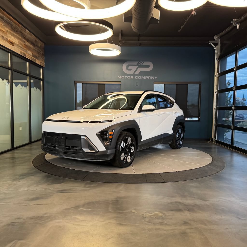 Used 2025 Hyundai Kona SEL FWD image 7