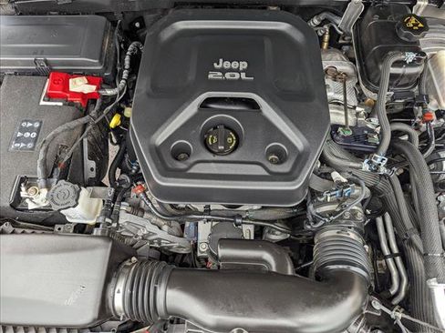 Used 2019 Jeep Wrangler Unlimited Sport S AWD/4WD image 22