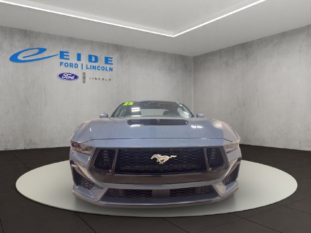 Certified 2025 Ford Mustang GT Premium RWD image 7