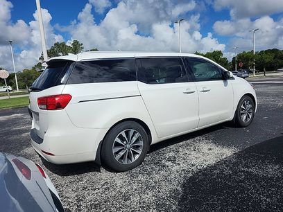 Used 2016 Kia Sedona SX