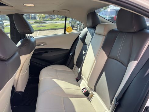 Used 2020 Toyota Corolla XLE FWD image 13