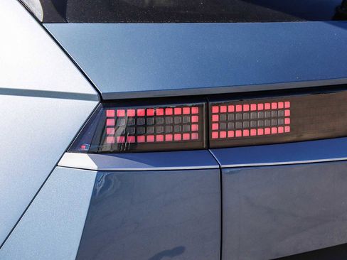 New 2026 Hyundai Ioniq 5 SE image 9