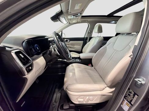 Used 2024 Kia Sorento SX Prestige w/ Panoramic Sunroof Package AWD/4WD image 19