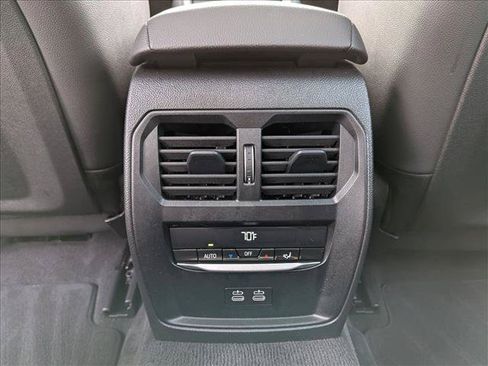 Used 2025 BMW M440i RWD image 19