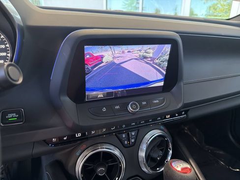 Certified 2022 Chevrolet Camaro SS RWD image 15