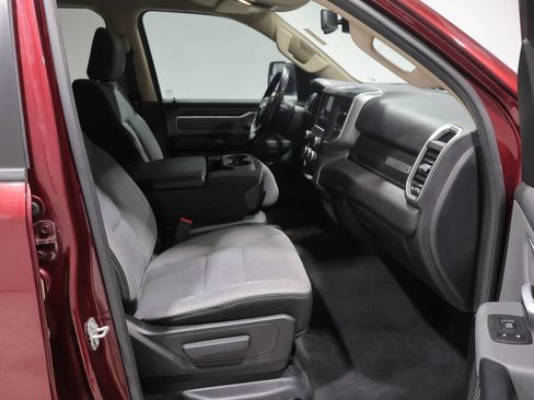 Used 2019 RAM 1500 Big Horn AWD/4WD image 22