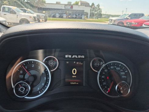 Used 2022 RAM 1500 Big Horn AWD/4WD image 18