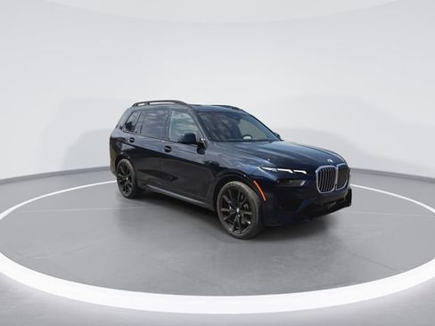 Used 2023 BMW X7 xDrive40i w/ M Sport Package AWD/4WD image 2