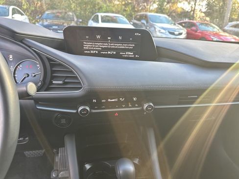 Used 2024 MAZDA MAZDA3 s image 33