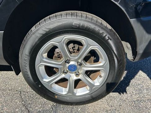 Used 2018 Ford EcoSport SE image 6