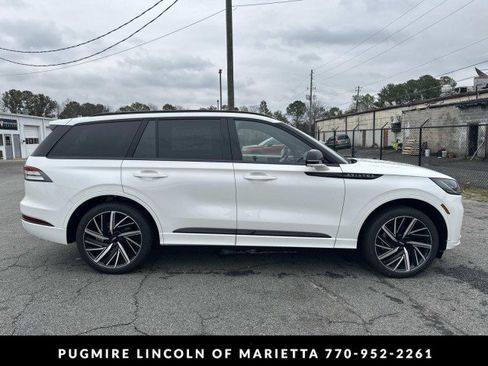New 2026 Lincoln Aviator Black Label w/ Jet Appearance Package image 8