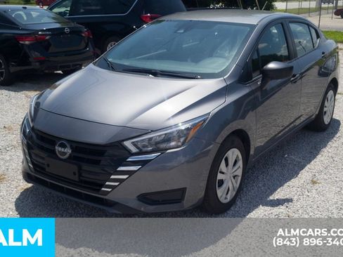 Used 2025 Nissan Versa S FWD image 23
