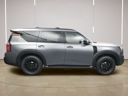 Certified 2025 Nissan Armada PRO-4X AWD/4WD image 8