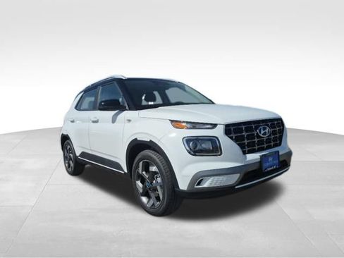 New 2026 Hyundai Venue SEL FWD image 3