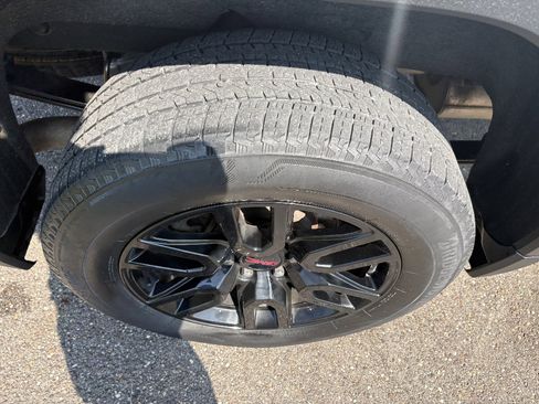 Used 2021 GMC Sierra 1500 Elevation AWD/4WD image 11