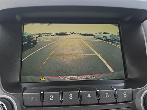 Used 2017 Chevrolet Equinox LT FWD image 21