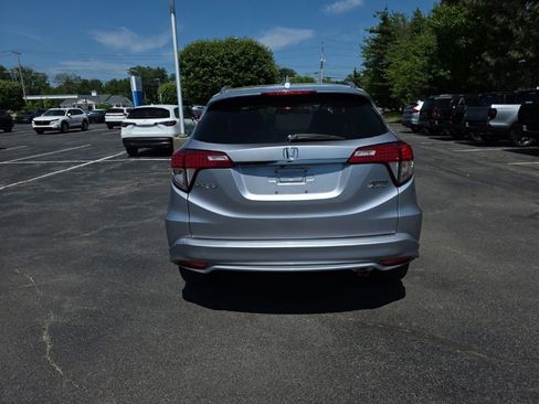 Used 2019 Honda HR-V Touring image 6