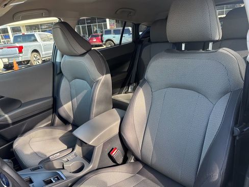 Used 2024 Subaru Crosstrek 2.0i Premium image 21