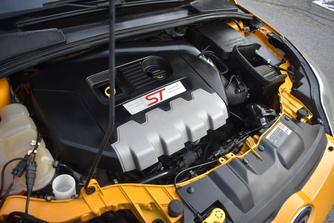 Used 2013 Ford Focus ST FWD image 33