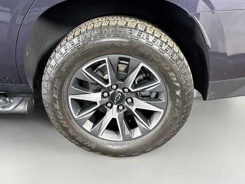 Used 2022 Chevrolet Tahoe Z71 w/ Max Trailering Package AWD/4WD image 37