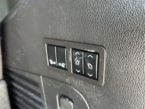 Used 2020 Cadillac Escalade Luxury image 24