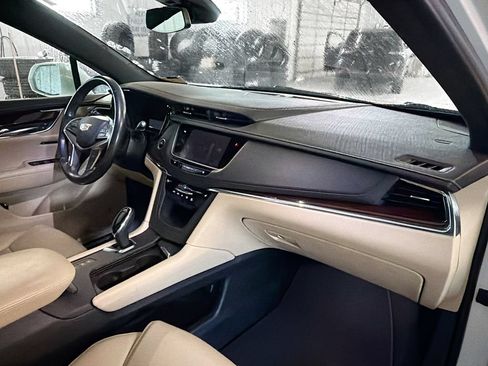 Used 2019 Cadillac XT5 Luxury AWD/4WD image 12