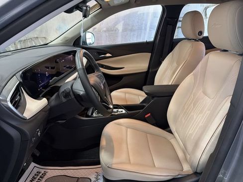 Certified 2024 Buick Encore GX Avenir w/ Avenir Convenience Package AWD/4WD image 11
