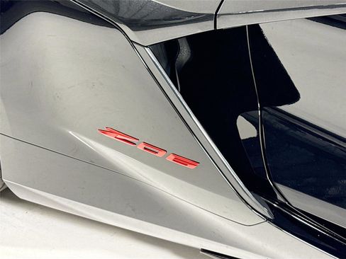 Used 2023 Chevrolet Corvette Z06 w/ Stealth Interior Trim Package RWD image 32